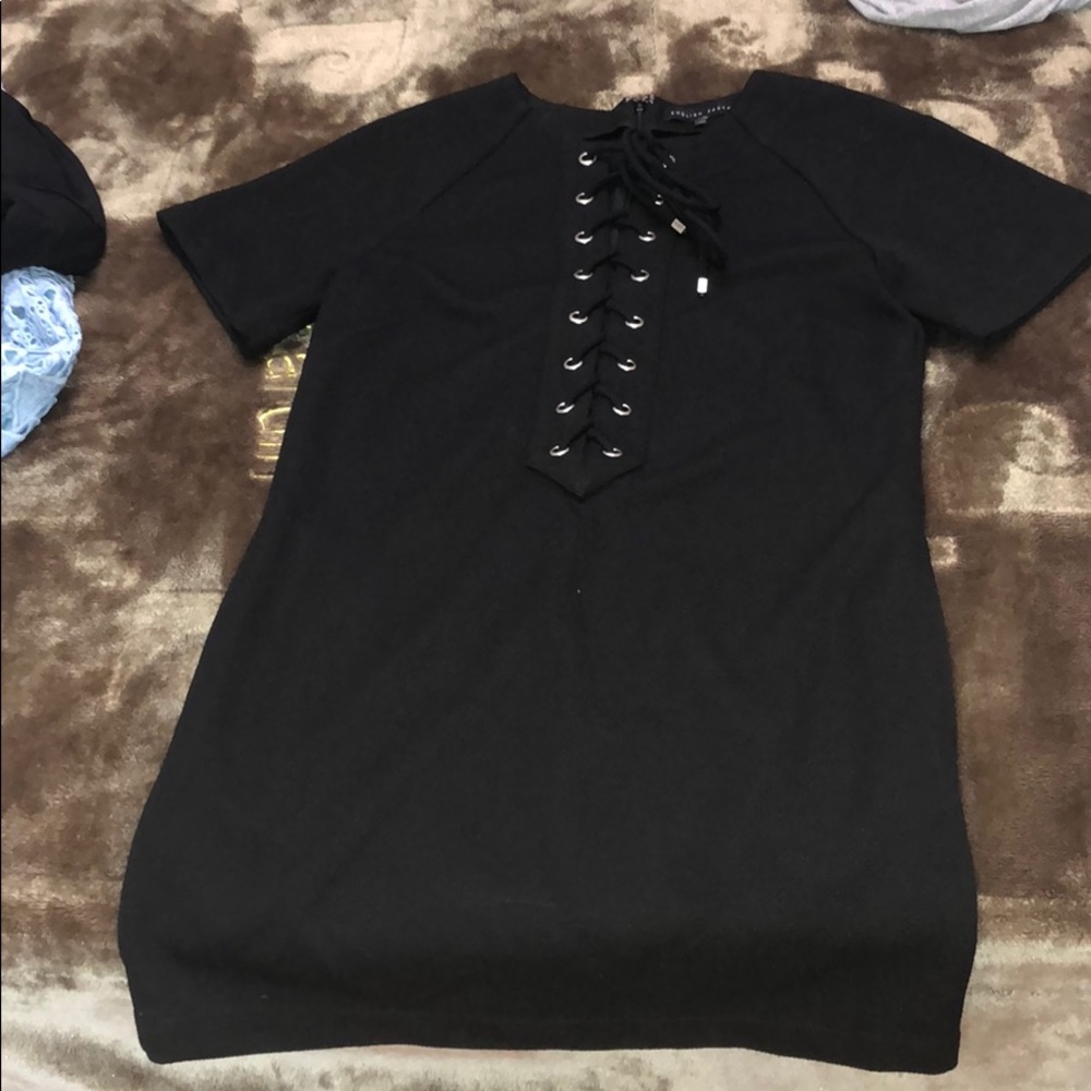 Black tee dress